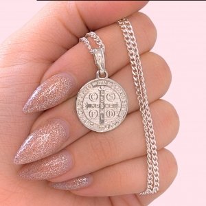 Cadena Groumet 60 y Dije de San Benito macizo de Plata 925