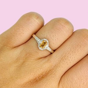 Anillo Halo de piedra Blanco y Ambar Plata 925