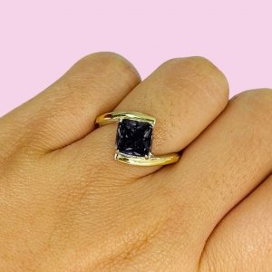 Anillo encuentro con piedra cuadrada Negro Plata 925 y Oro 18k 