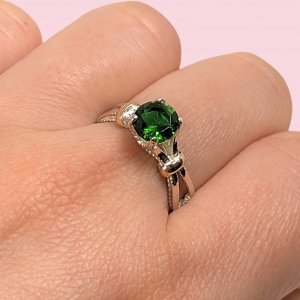 Anillo Compromiso de princesa con cubic Esmeralda de Plata y Oro