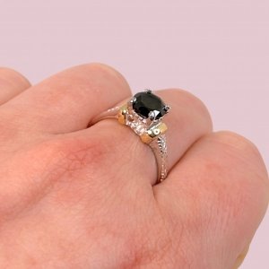Anillo Selana solitario de compromiso Negro de Plata y Oro