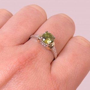 Anillo Selana solitario de compromiso Peridoto de Plata y Oro