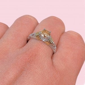 Anillo Pia solitario de compromiso Ámbar de Plata y Oro