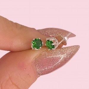 Aros con cubic 4.5mm Esmeralda de Plata 925