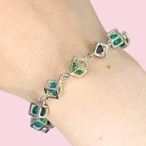 Pulsera Cubos con Cubic Verde de Acero Blanco